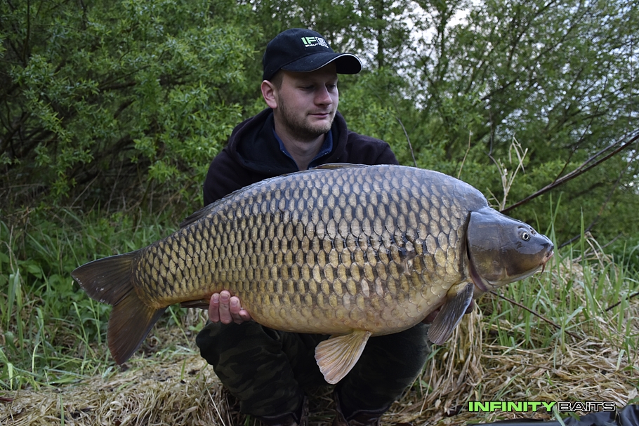 Clánek Jarní Vltavské tažení Infinity baits