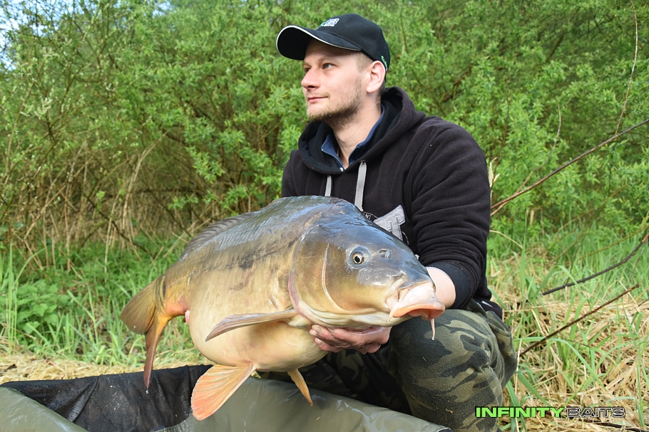 Clánek Jarní Vltavské tažení Infinity baits