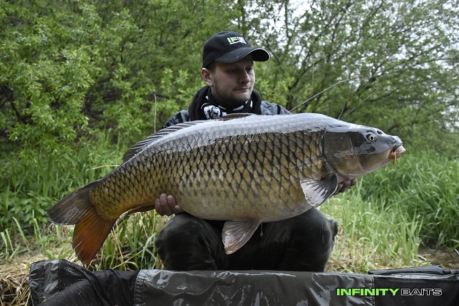 Clánek Jarní Vltavské tažení Infinity baits