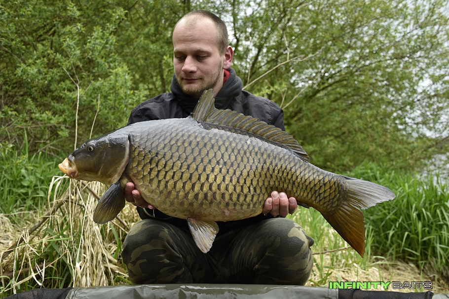 Clánek Jarní Vltavské tažení Infinity baits