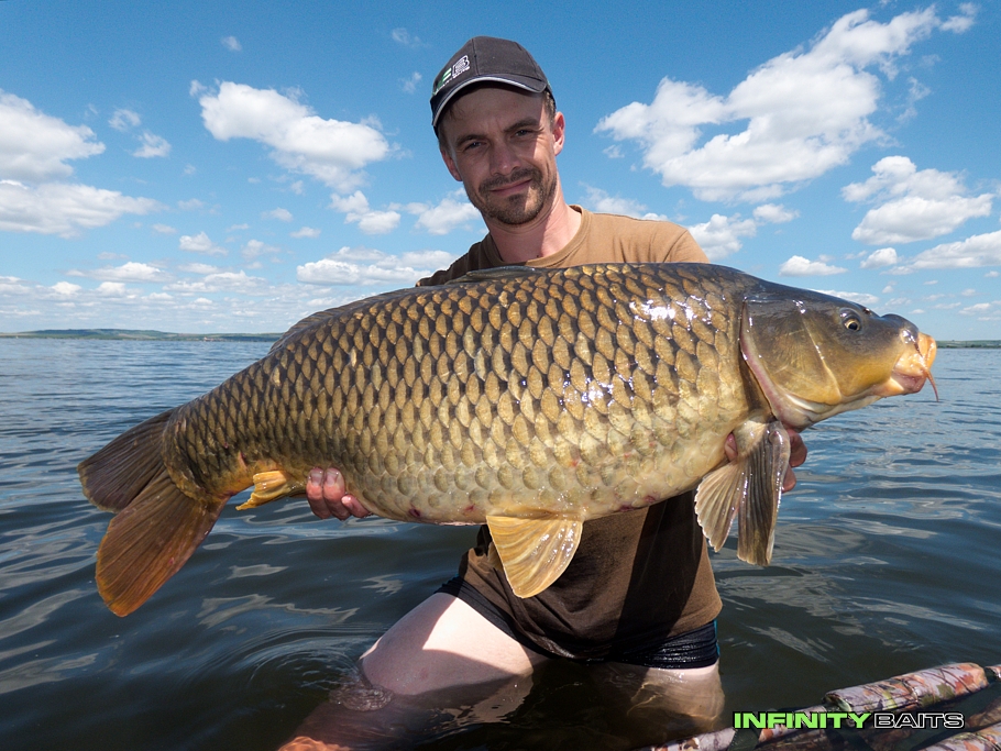 článek Z nuly na sto Infinity Baits