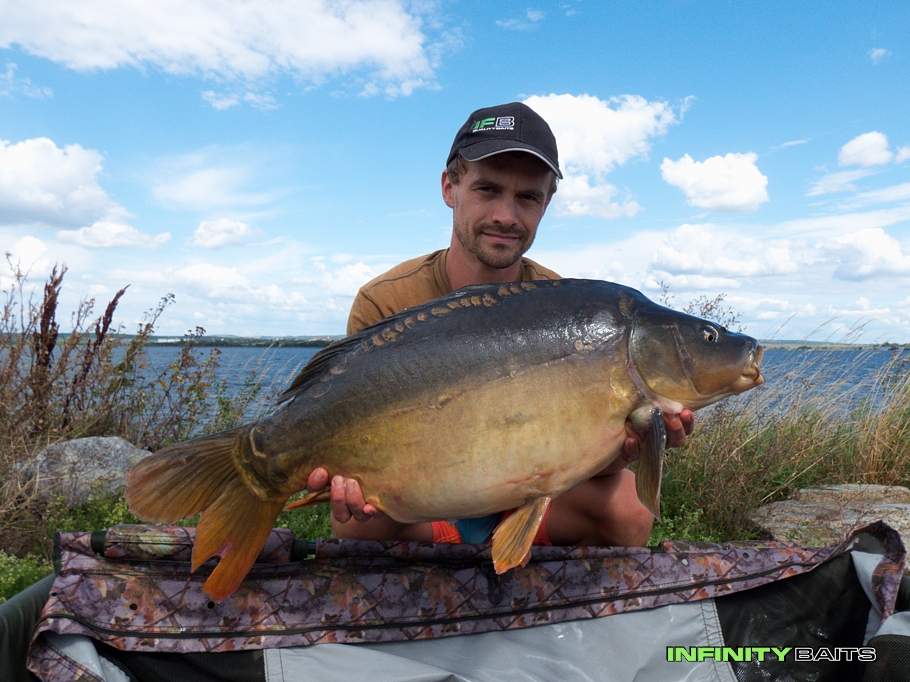 článek Prázdninoví kapři Infinity baits