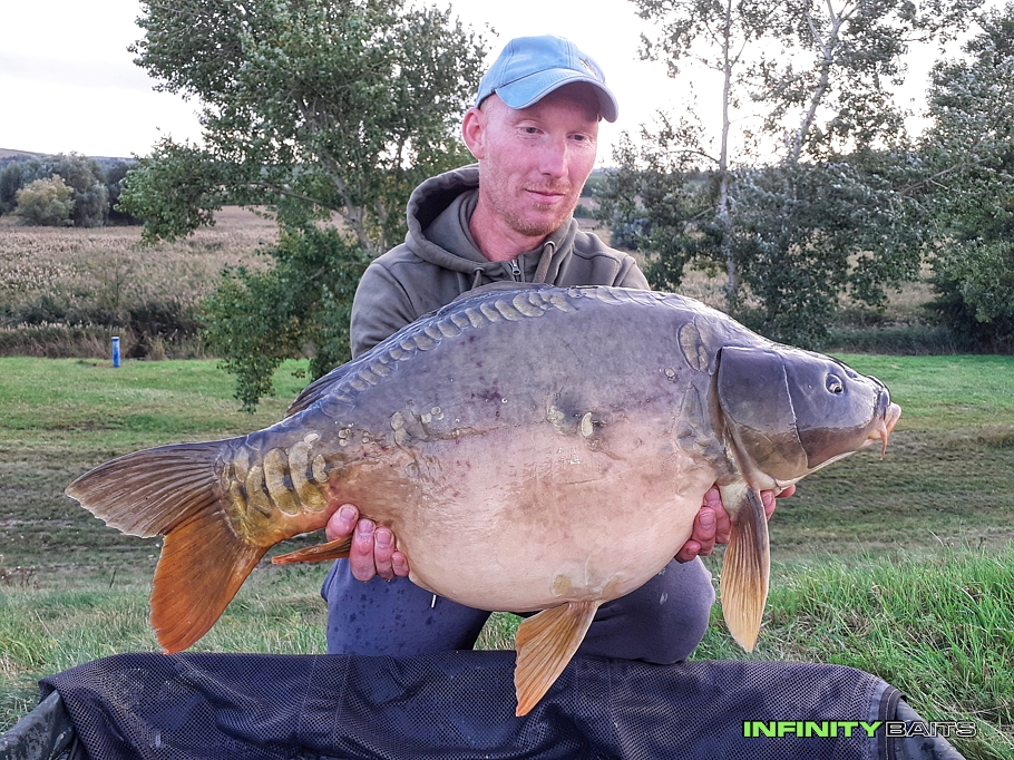 článek Slunce, víno, kapři Infinity baits