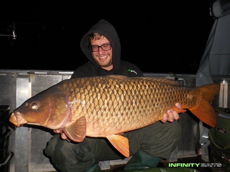 článek Poprvé na lodi Infinity Baits