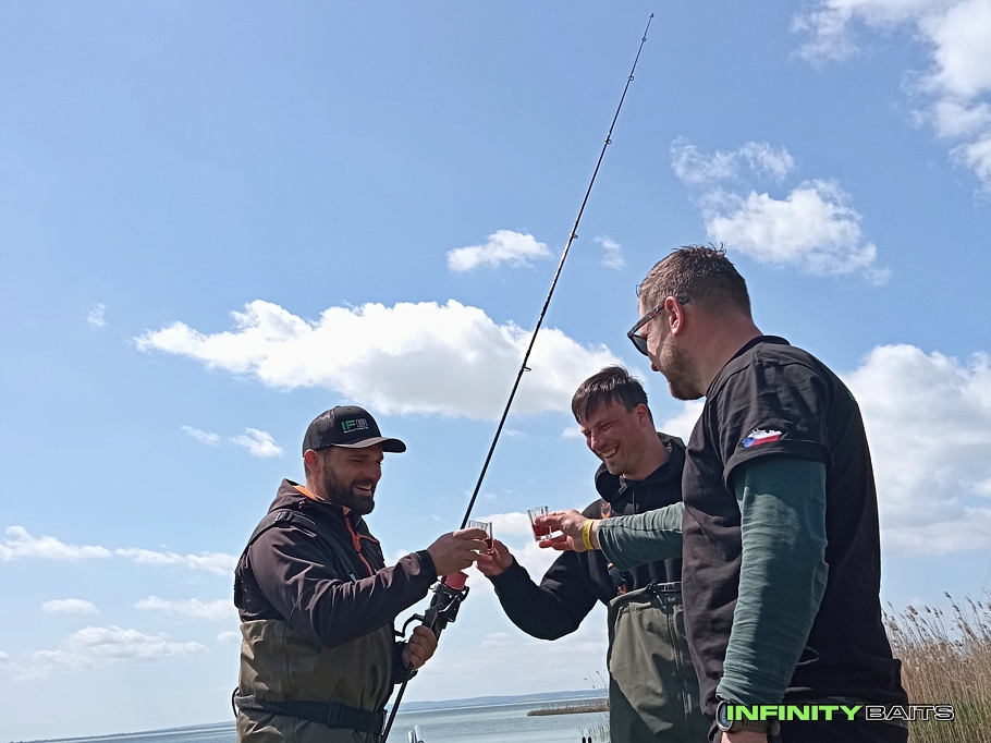 článek IBCC 2023 - Balatonská jízda Infinity Baits