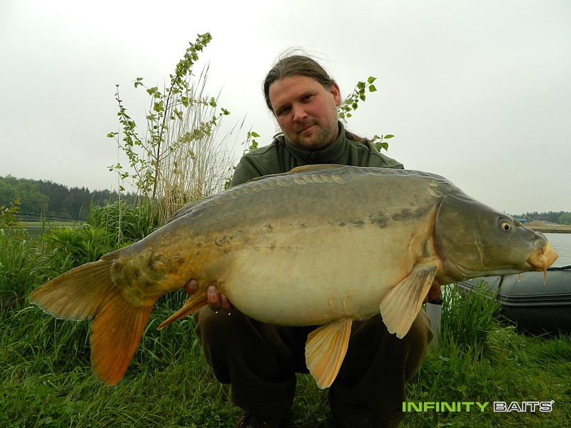 report 1. Sraz Infinity Teamu Infinity Baits