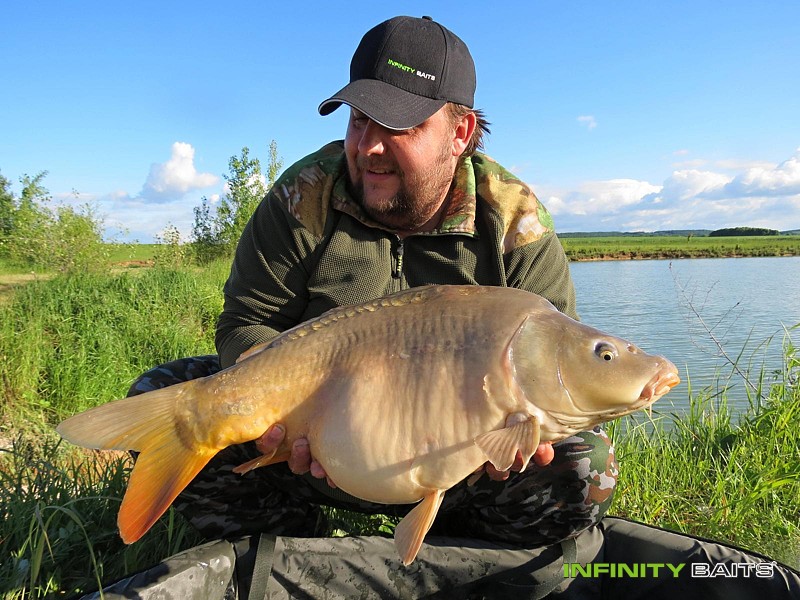 report Víkendová rybařina se Stinkym Infinity Baits