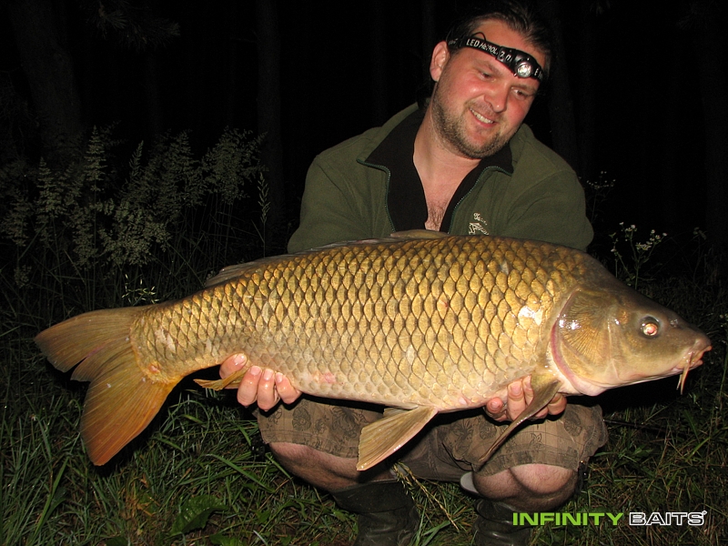 report Kapři na pískovně Infinity Baits