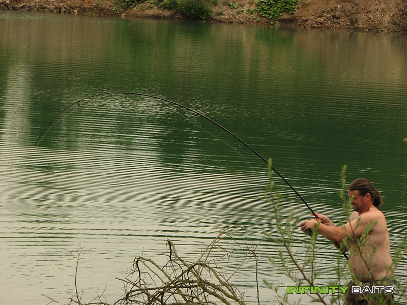 report Kapři na pískovně Infinity Baits