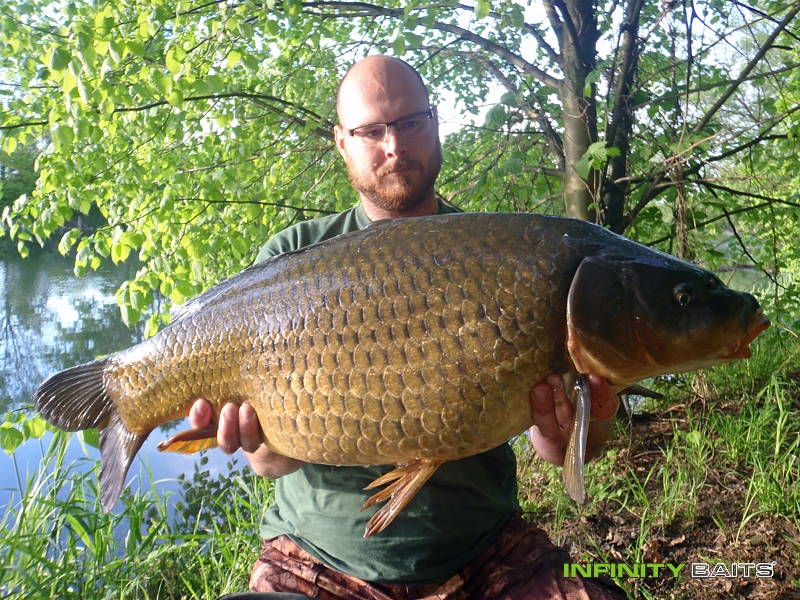 report Slepé rameno Infinity Baits