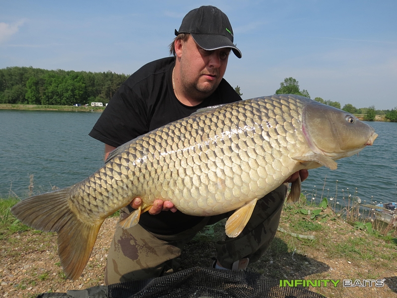 report Česneková záchrana Infinity Baits