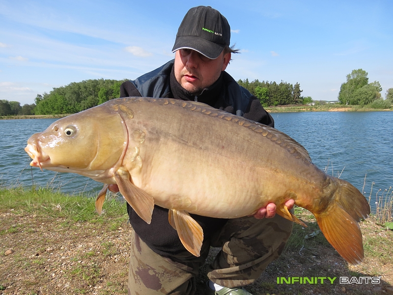 report Česneková záchrana Infinity Baits