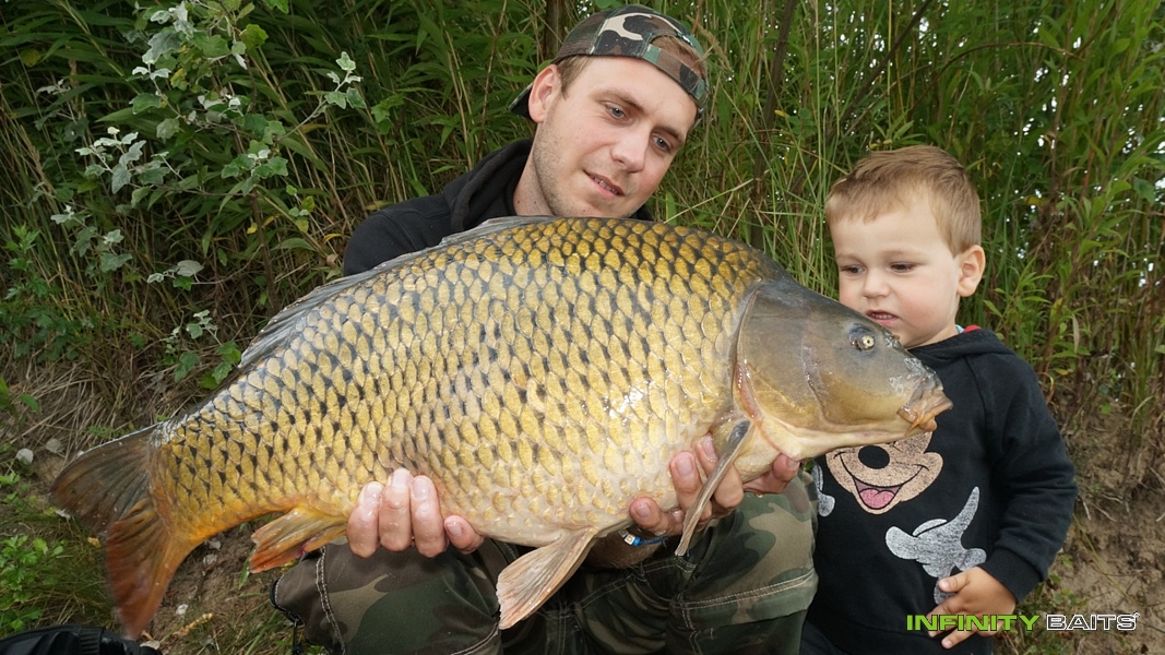 report Rybačka s rodinkou Infinity Baits