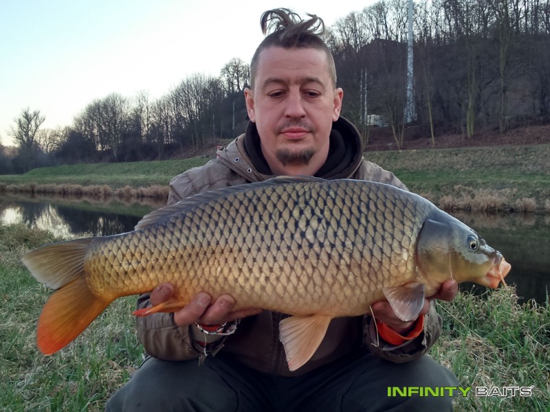 report První vlaštovky Infinity Baits
