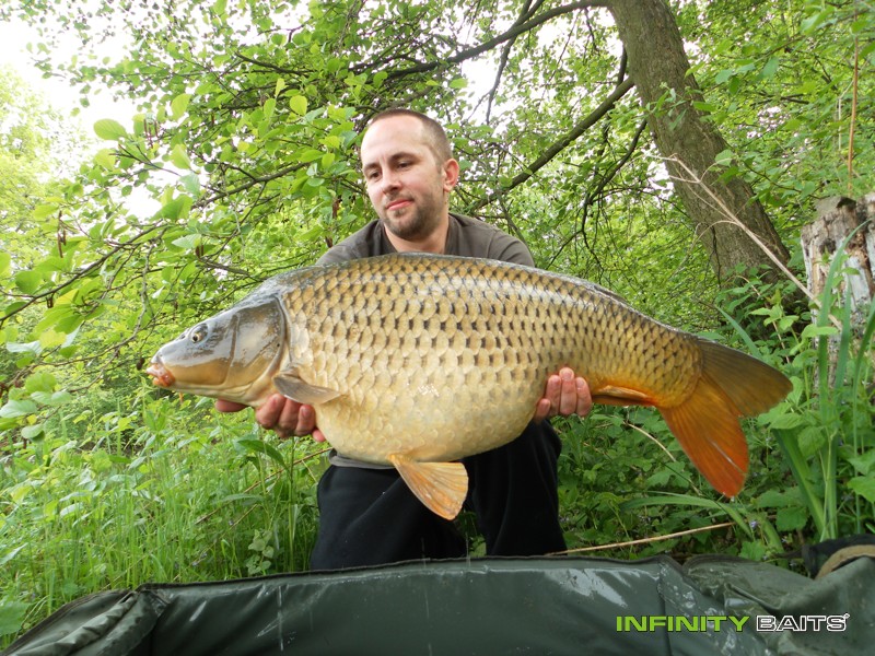 report Na samotě u Labe Infinity Baits