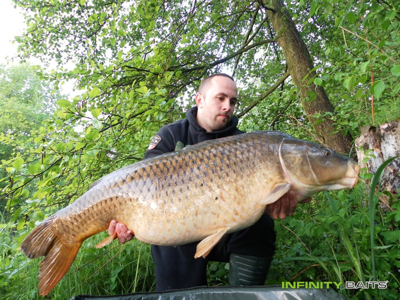 report Na samotě u Labe Infinity Baits