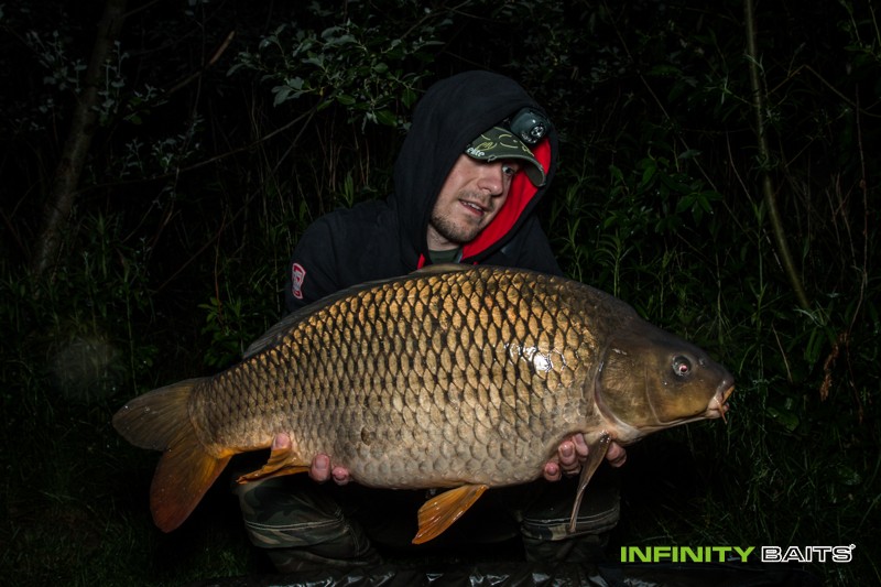 report Stinkyho jízda Infinity Baits