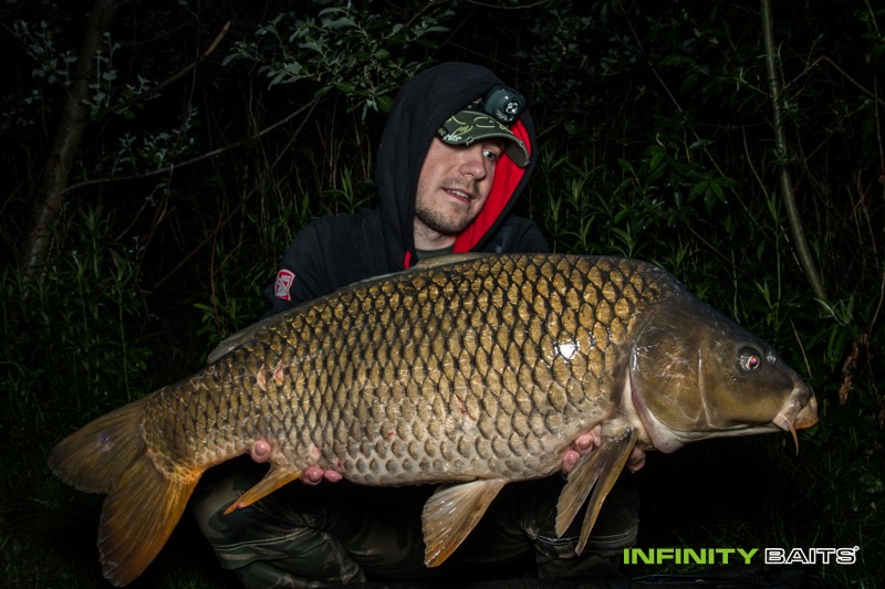 report Stinkyho jízda Infinity Baits
