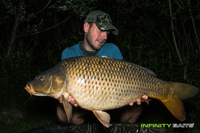 report Stinkyho jízda Infinity Baits