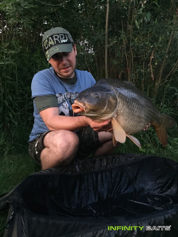 report Stinkyho jízda Infinity Baits