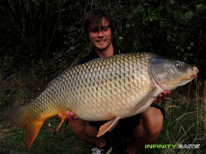 report Banánobraní Infinity Baits