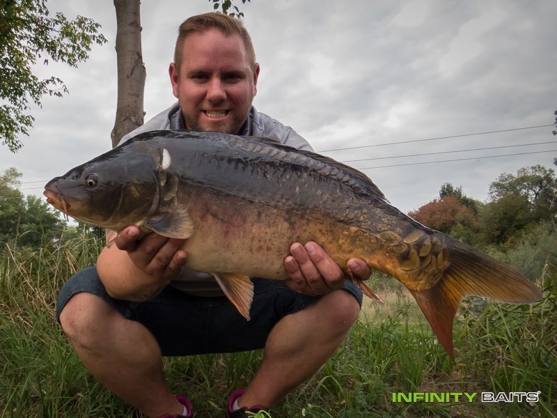 report Krásné noci na Labi Infinity Baits