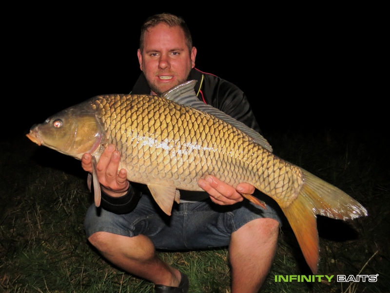 report Krásné noci na Labi Infinity Baits
