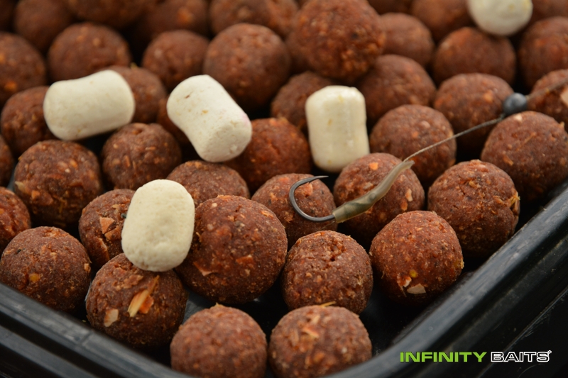 report Volání pokračuje Infinity Baits