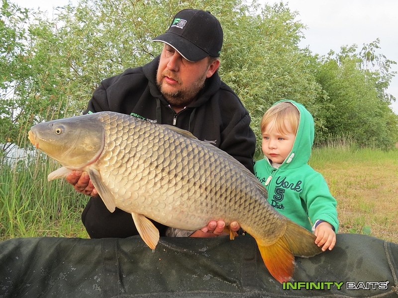 report N1 jede Infinity Baits