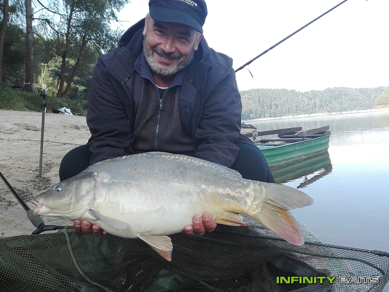 klikni pro zvětšení report V nesprávný čas na správném místě Infinity Baits
