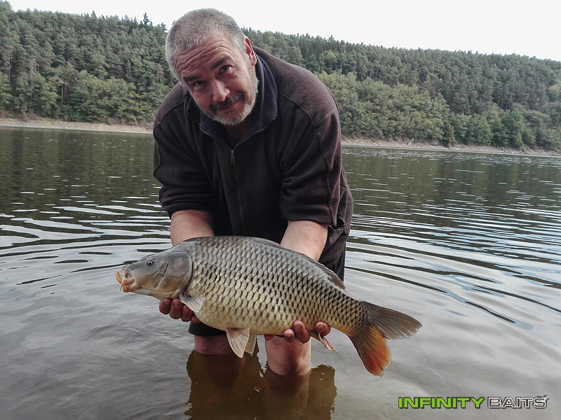 klikni pro zvětšení report V nesprávný čas na správném místě Infinity Baits