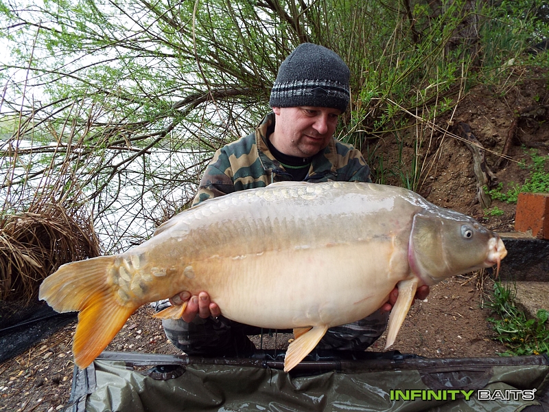 Report Profoukaná velikonoční pískovna Infinity Baits