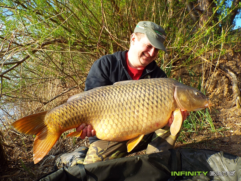 Report Profoukaná velikonoční pískovna Infinity Baits