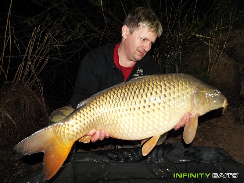 Report Profoukaná velikonoční pískovna Infinity Baits