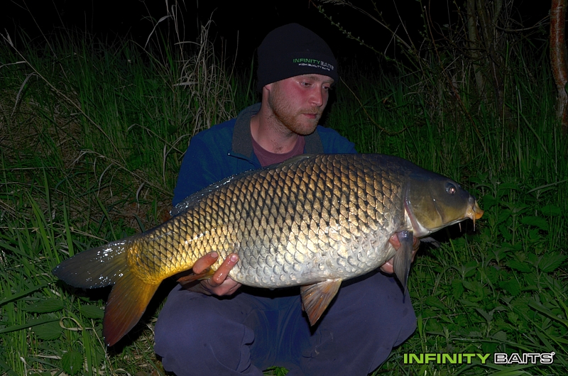 klikni pro zvětšení report Do neznáma Infinity Baits