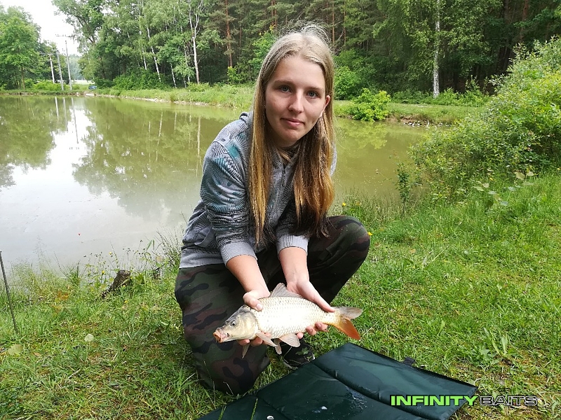 klikni pro zvětšení report Neodolatelný česnek Infinity Baits