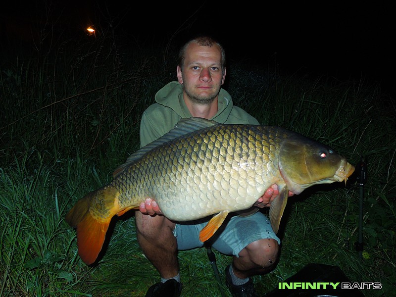 klikni pro zvětšení Report 24 hodin u vody Infinity Baits