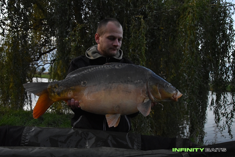 report Popracovní rychlovky Infinity Baits