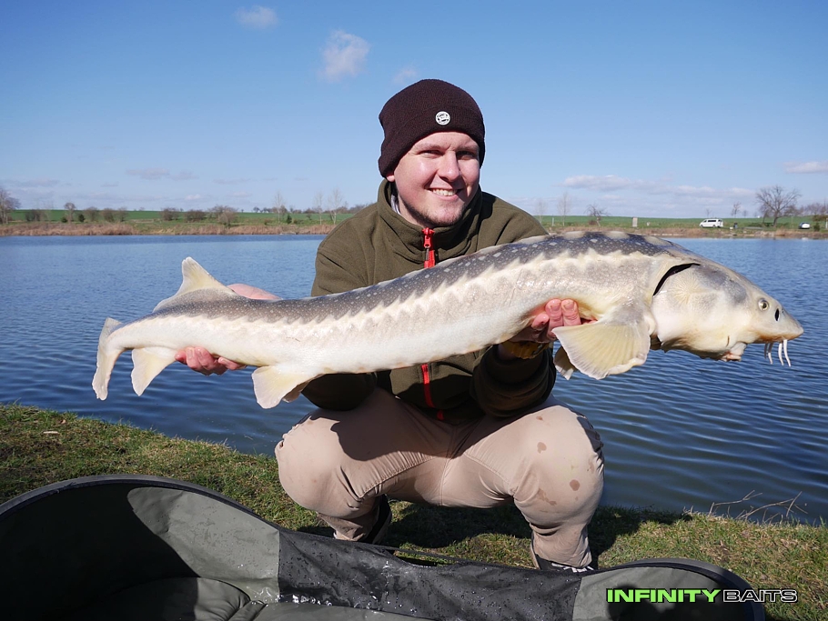 report Únik z reality Infinity Baits