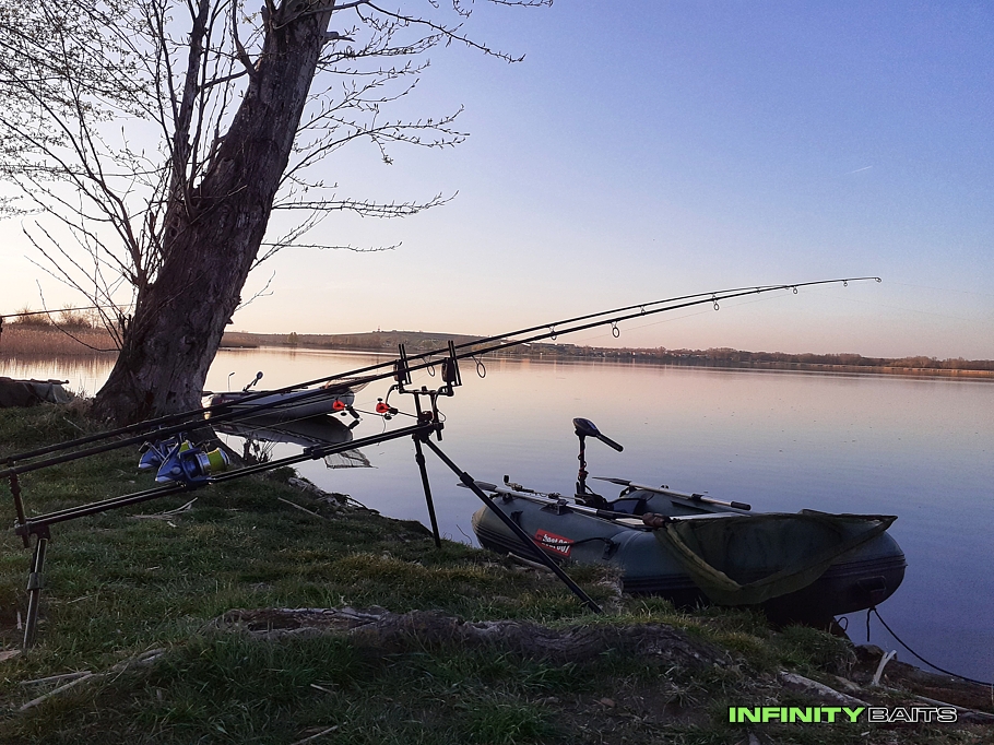 report První jarní Infinity Baits