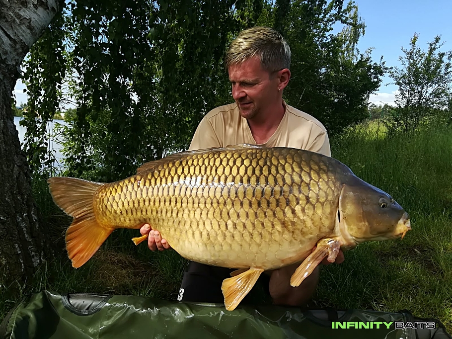 report Květnová pískovna Infinity Baits