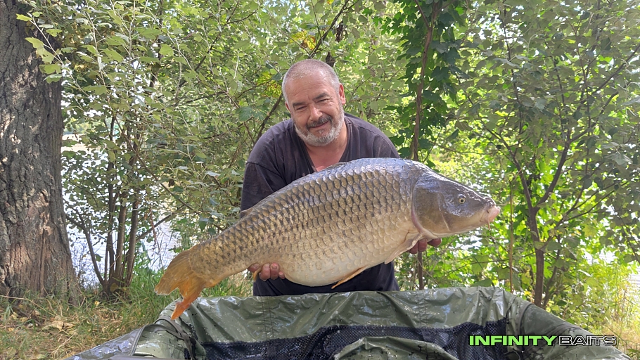 report Poslední prázdninový Infinity baits