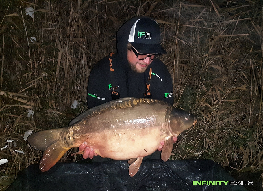 report Podzimní pískovna Infinity Baits