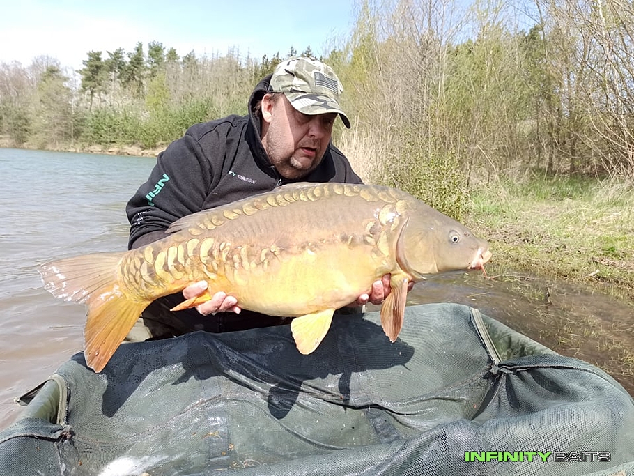 report Nový začátek Infinity baits