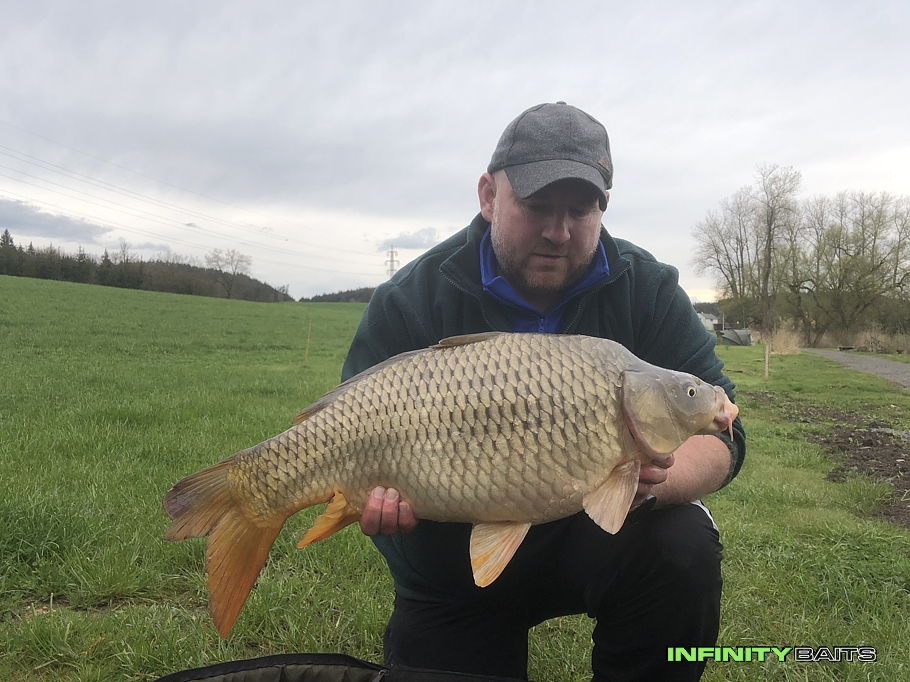 report Květnové zahájení Infinity baits