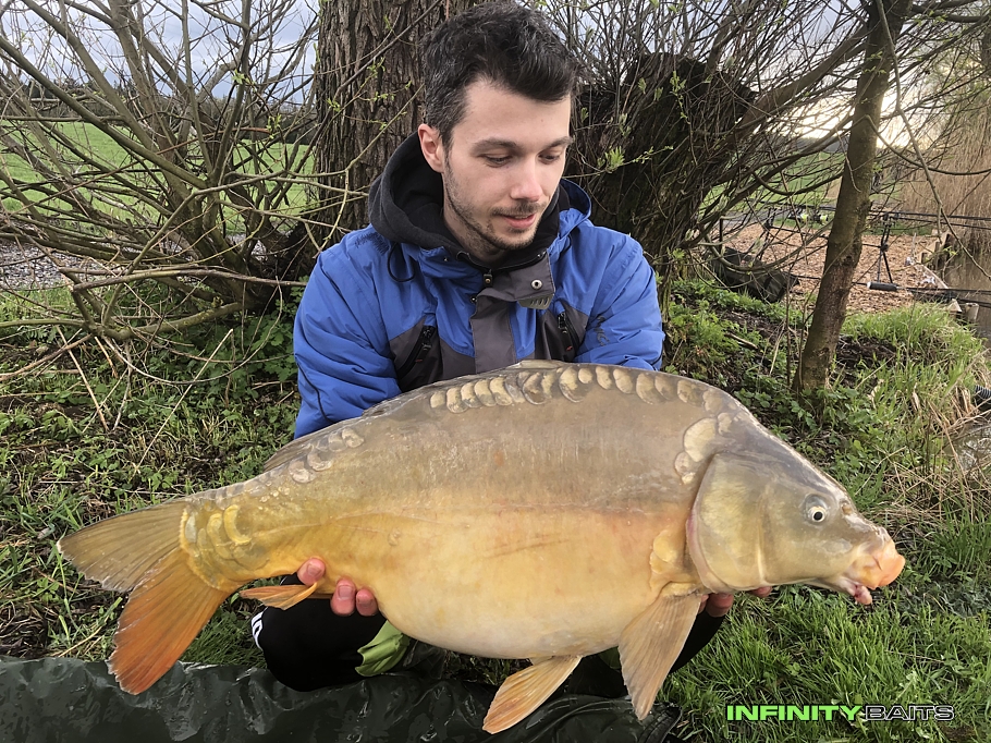 report Květnové zahájení Infinity baits