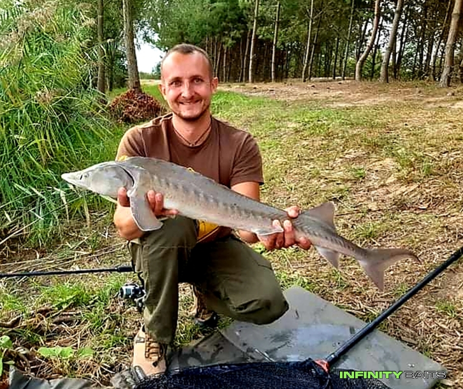 report Pískovna s methodfeederem Infinity Baits