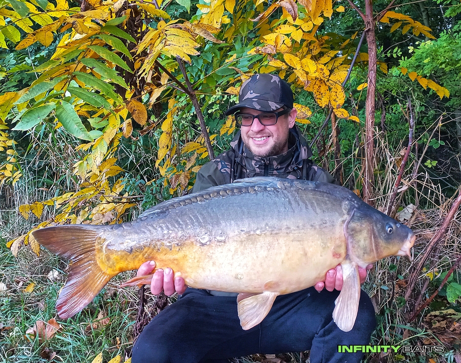 report Vbarvách podzimu Infinity Baits