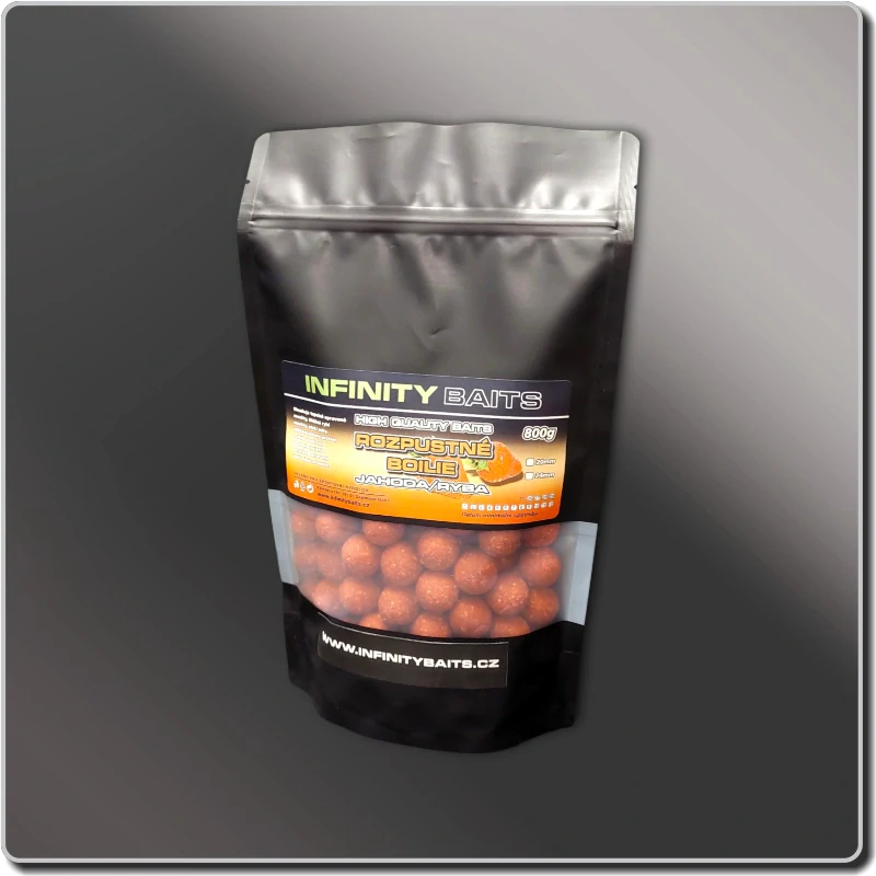 Rozpustné boilies Jahoda/ryba 200 g mix 20 + 24 mm